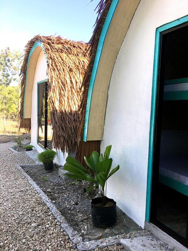 Love Shack Hostel & Cafe Сан-Хуан Экстерьер фото