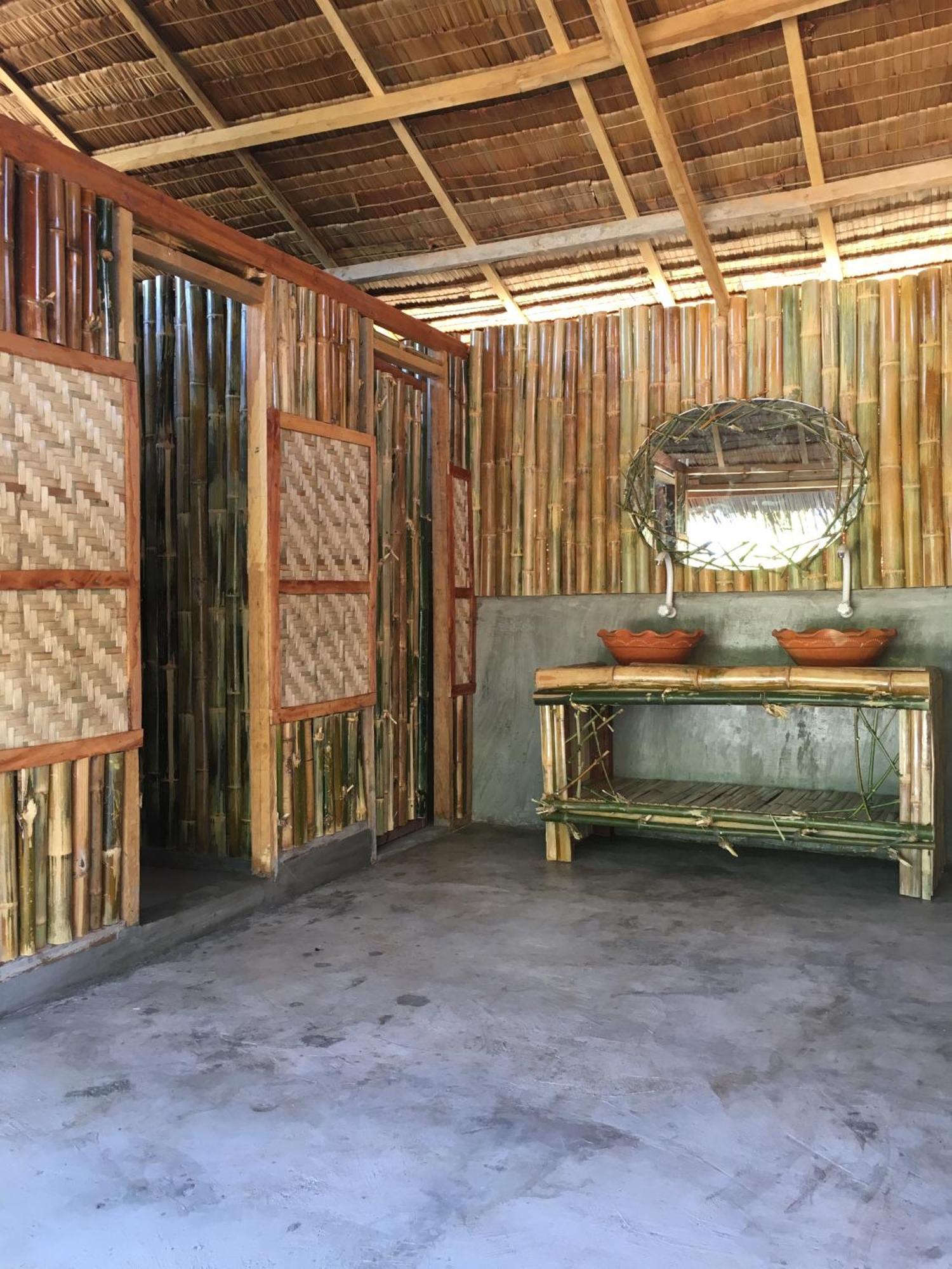 Love Shack Hostel & Cafe Сан-Хуан Экстерьер фото